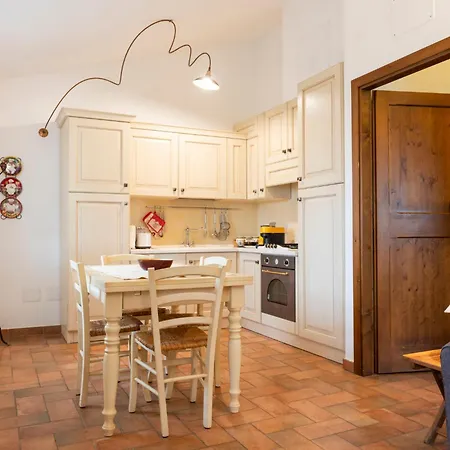 Apartment Poggio Del Pero -3 By Interhome