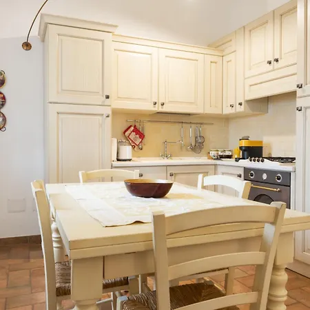 Apartment Poggio Del Pero -3 By Interhome